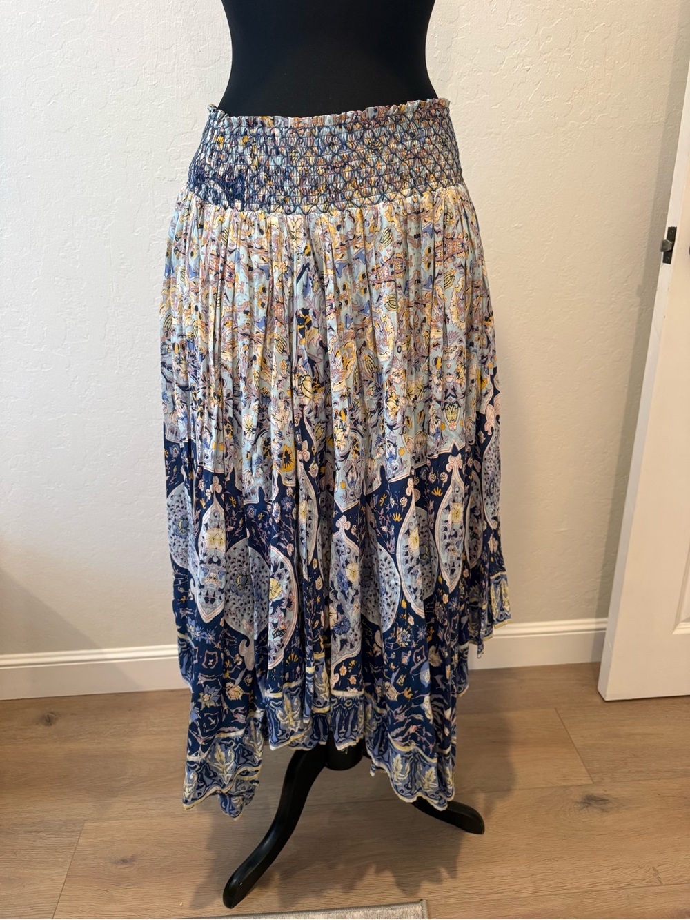 Free people Boho Floral Pleated Maxi Skirt - Navy & Cream colors - Picture 2 of 5